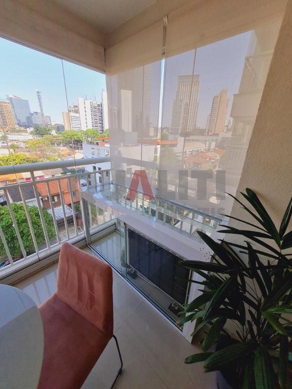 Apartamento para venda no Brooklin, com 49 m², 1 suíte, lavabo, terraço, ar condicionado, 1 vaga, lazer completo e condº baixo.
