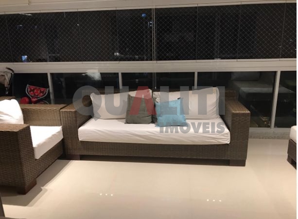 Venda de apartamento luxuoso em Moema Índios com 204 m², 4 quartos, 3 suítes, varanda gourmet e 3 vagas de garagem