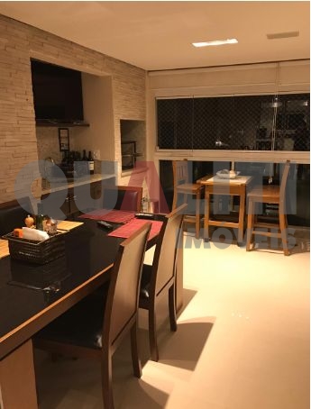 Venda de apartamento luxuoso em Moema Índios com 204 m², 4 quartos, 3 suítes, varanda gourmet e 3 vagas de garagem