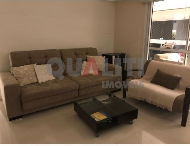Venda de apartamento luxuoso em Moema Índios com 204 m², 4 quartos, 3 suítes, varanda gourmet e 3 vagas de garagem