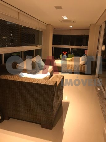 Venda de apartamento luxuoso em Moema Índios com 204 m², 4 quartos, 3 suítes, varanda gourmet e 3 vagas de garagem