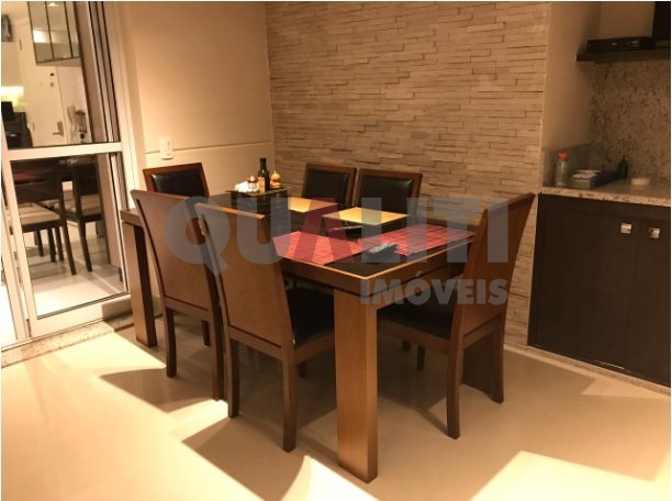 Venda de apartamento luxuoso em Moema Índios com 204 m², 4 quartos, 3 suítes, varanda gourmet e 3 vagas de garagem