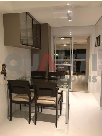 Venda de apartamento luxuoso em Moema Índios com 204 m², 4 quartos, 3 suítes, varanda gourmet e 3 vagas de garagem