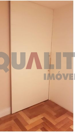 Venda de apartamento luxuoso em Moema Índios com 204 m², 4 quartos, 3 suítes, varanda gourmet e 3 vagas de garagem