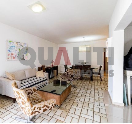 Apartamento para Venda com 125 m², 3 Quartos, 1 suíte, 2 vagas, varanda em Moema Índios.