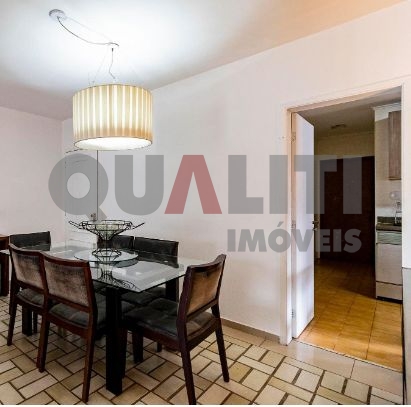Apartamento para Venda com 125 m², 3 Quartos, 1 suíte, 2 vagas, varanda em Moema Índios.