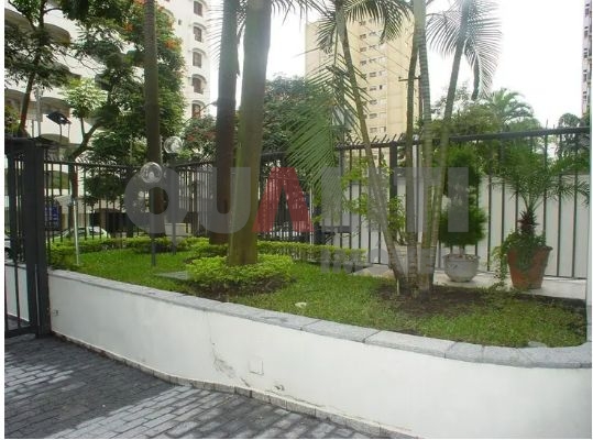 Apartamento para locação em Moema, fora da rota, com 110 m², 3 dormitórios, lavabo, terraço, lazer, 2 vagas, oportunidade!!