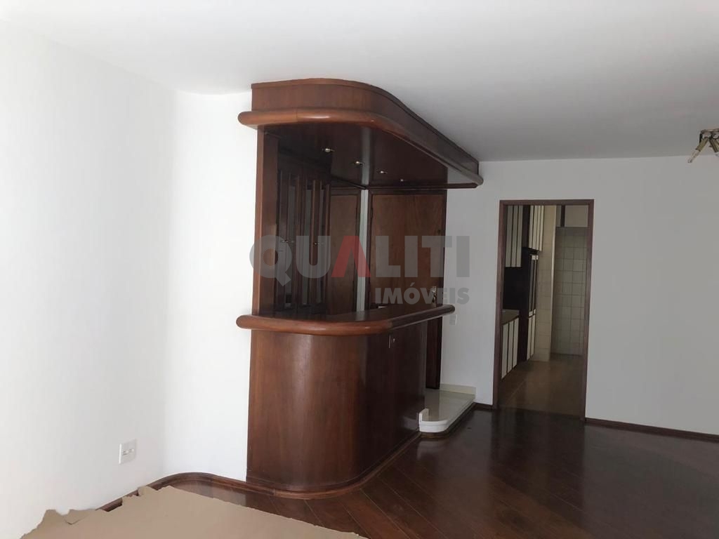 Apartamento para locação em Moema, fora da rota, com 110 m², 3 dormitórios, lavabo, terraço, lazer, 2 vagas, oportunidade!!
