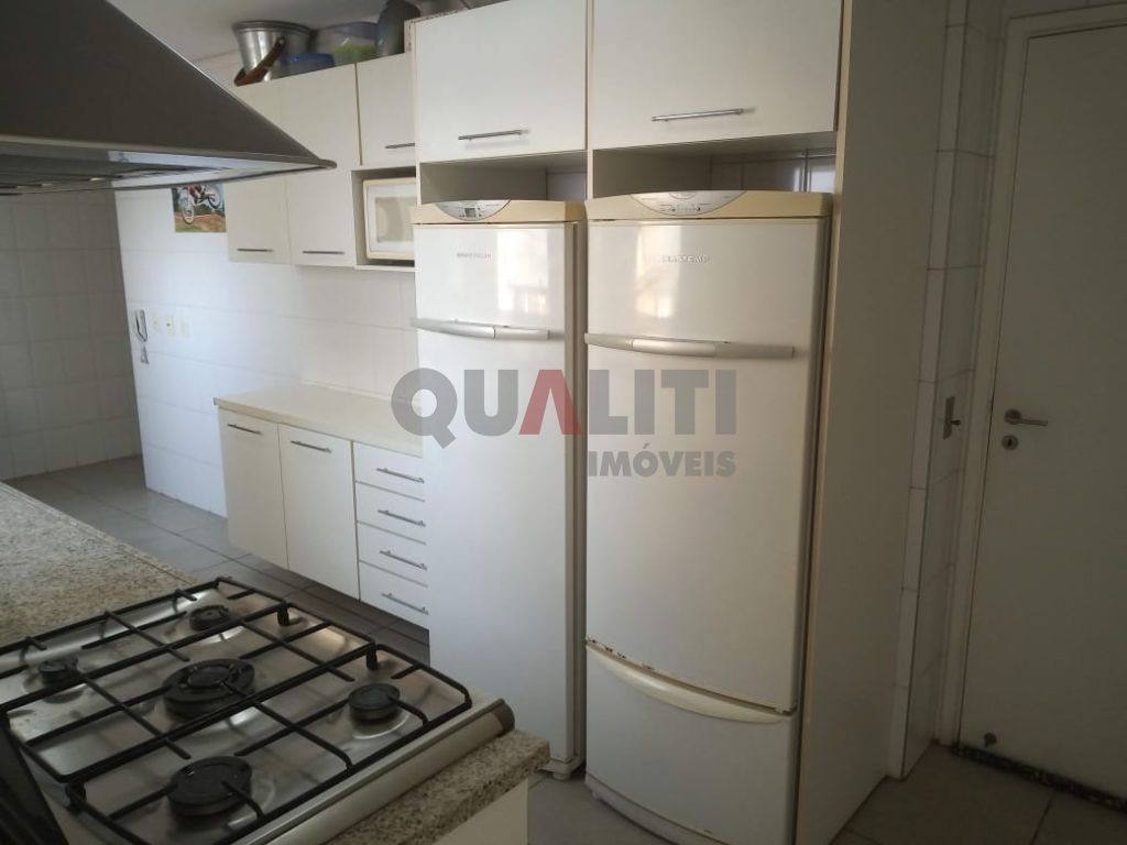 Apartamento para locação e Venda no Brooklin em Edifício Moderno com 172 m², 3 suítes, terraço, andar alto, 3 vagas e lazer completo