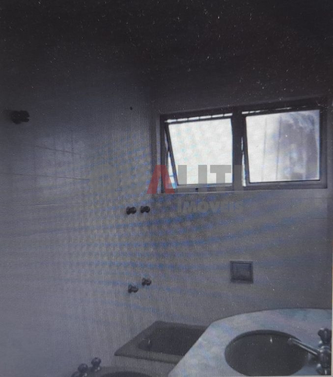 Casa sobrado Comercial para Locação 350 m², 4 quartos, 2 suítes, 2 cozinhas, 3 vagas no Itaim Bibi