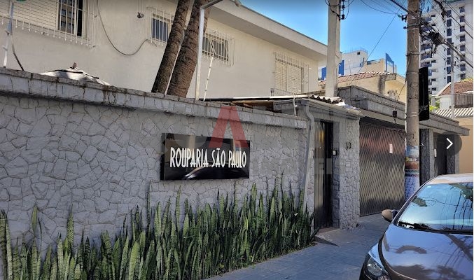 Casa sobrado Comercial para Locação 350 m², 4 quartos, 2 suítes, 2 cozinhas, 3 vagas no Itaim Bibi