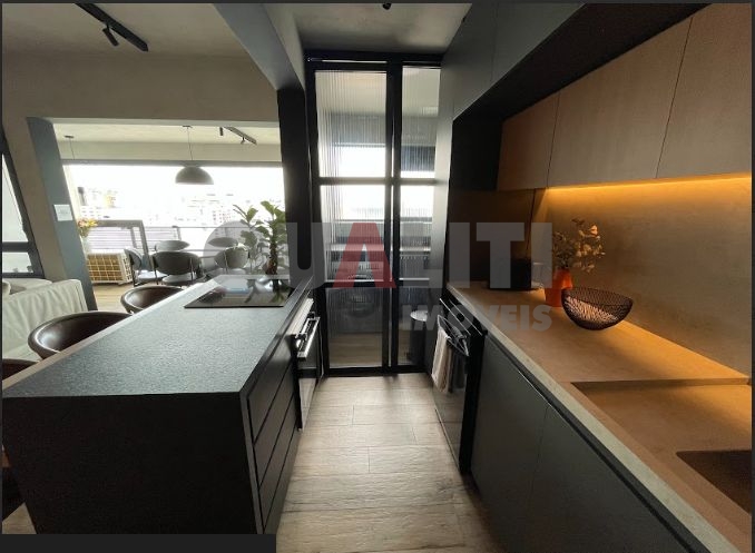 Apartamento alto padrão à venda com 73m², mobiliado, 1 quarto, 1 suíte e 1 vaga em Pinheiros.
