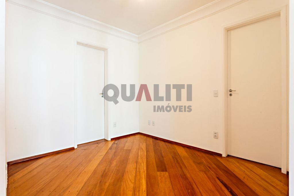Apartamento com 75 m² para Venda com 2 quartos, 1 suíte, 3 banheiros, sacada, 2 vagas no Brooklin
