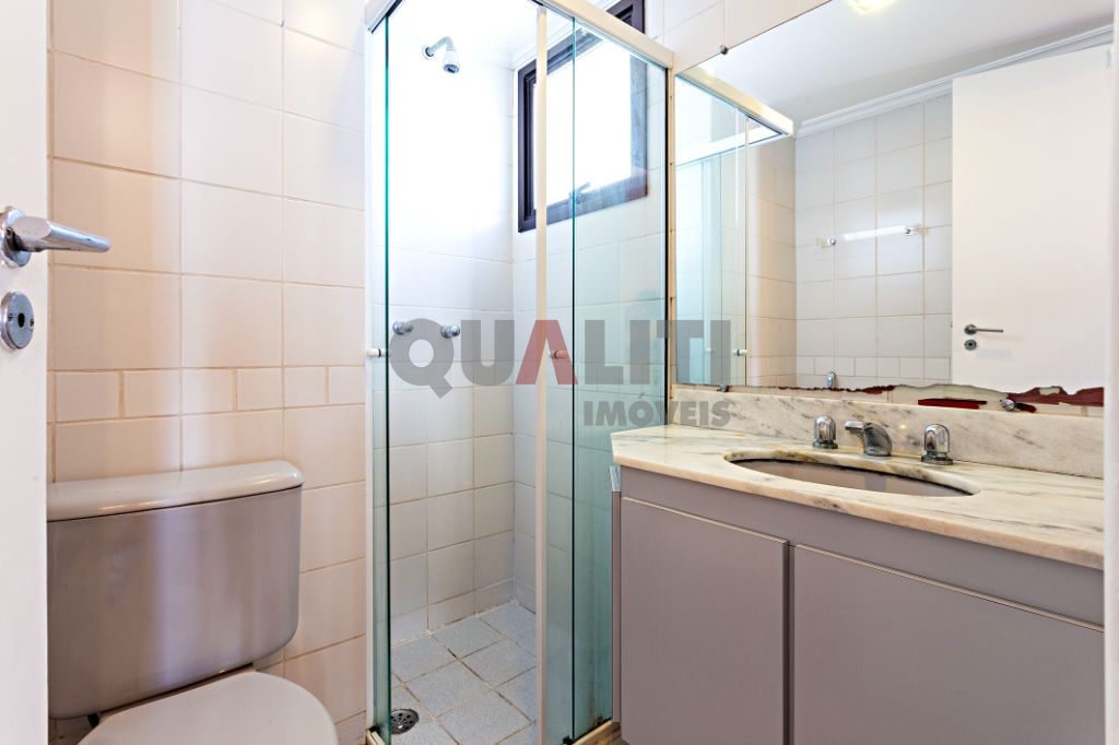 Apartamento com 75 m² para Venda com 2 quartos, 1 suíte, 3 banheiros, sacada, 2 vagas no Brooklin