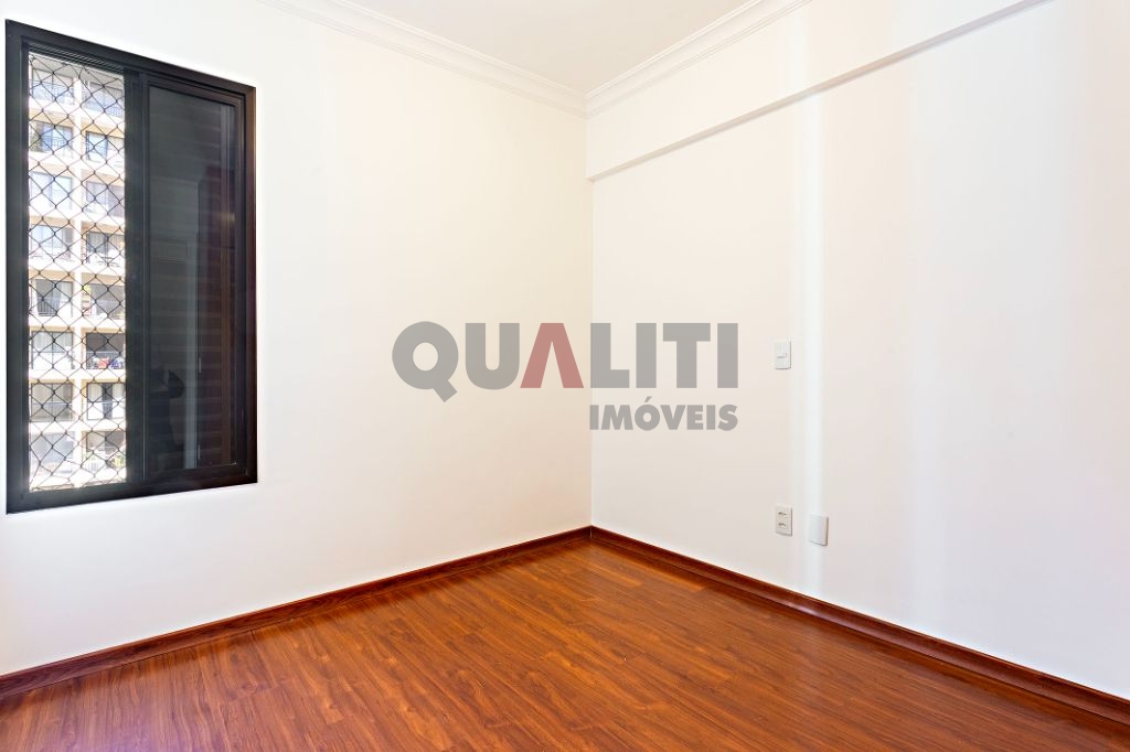 Apartamento com 75 m² para Venda com 2 quartos, 1 suíte, 3 banheiros, sacada, 2 vagas no Brooklin