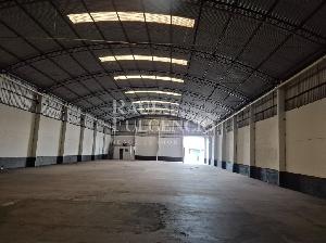 Barração no Pq Industrial Buena Vista em Londrina. Foto 2