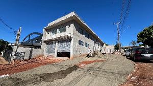 Loja para locação próximo Av. Arthur Thomas. Foto 2