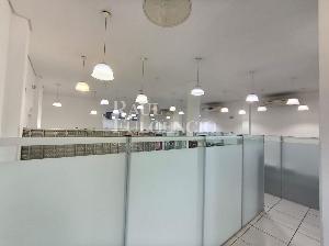 Prédio comercial no centro. Foto 5