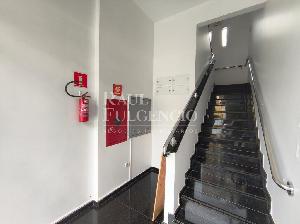 Sala comercial para alugar no centro de Londrina - rua Pará esquina com rua Paranaguá. Foto 3