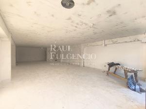 Loja para alugar próximo ao hospital Evangélico - Região central. Foto 5