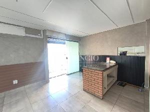 Imóvel comercial de esquina com alto fluxo de veículos. Foto 4
