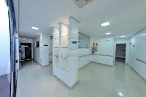 Imóvel comercial alugado - Próximo ao Hospital Evangelico. Foto 5