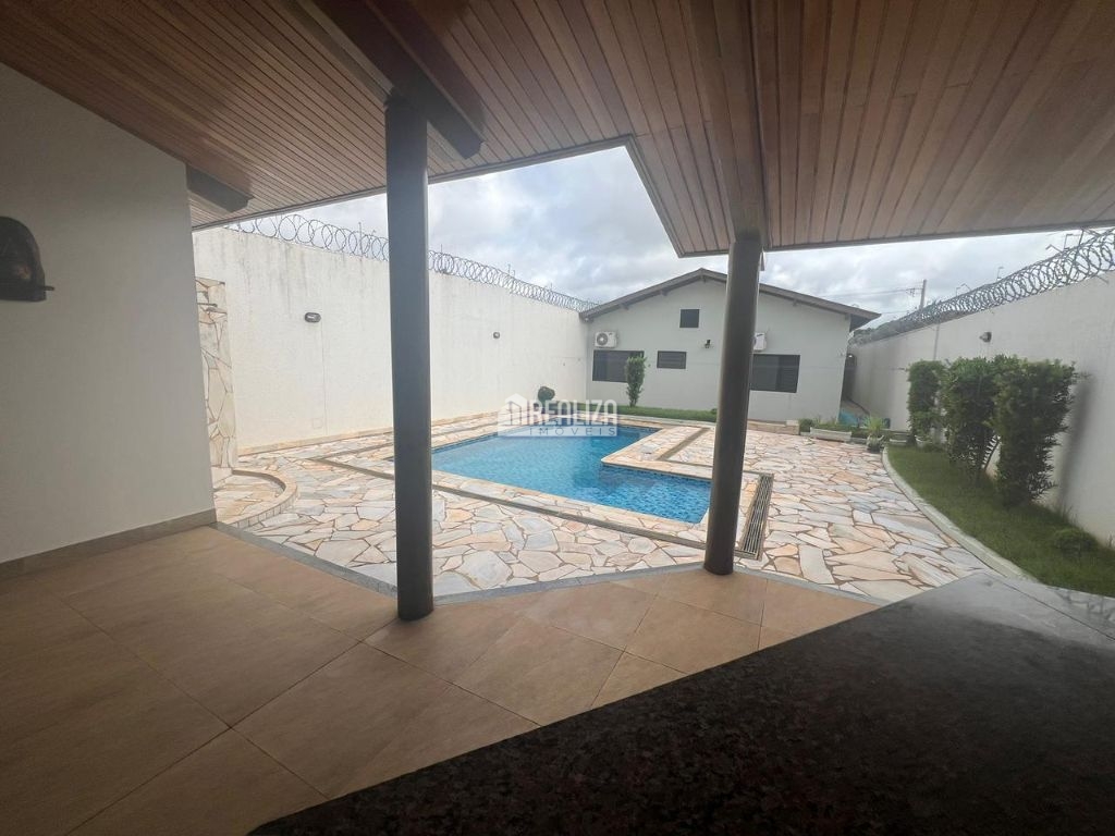 Casa de 4 quartos, 240m² no bairro Vila Celeste, em Uberaba | Eu Corretor