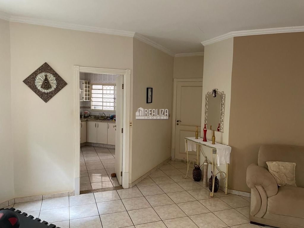 Casa de 4 quartos, 360m² no bairro Cidade Jardim, em Uberaba | Eu Corretor