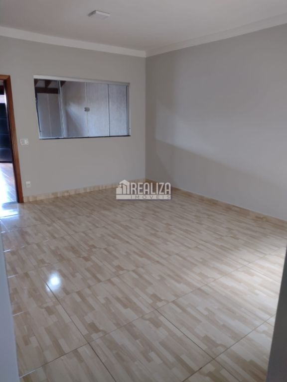 Casa de 3 quartos, 240m² no bairro Jardim Nenê Gomes, em Uberaba | Eu Corretor