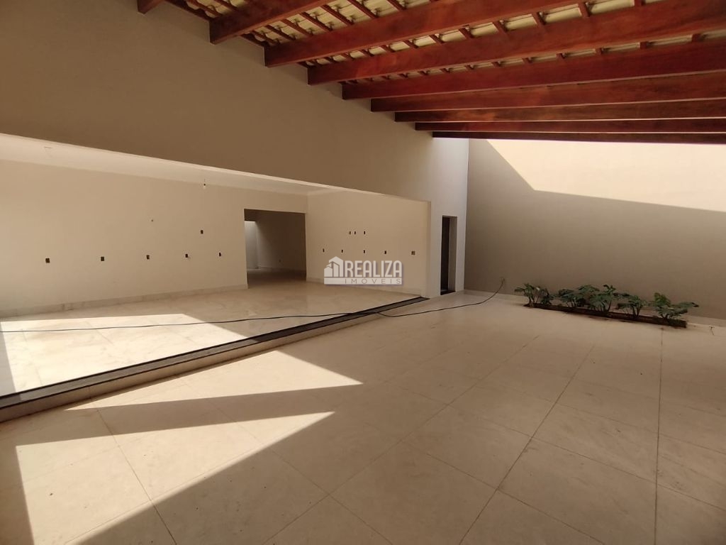 Casa, 3 quartos, 310 m² - Foto 3