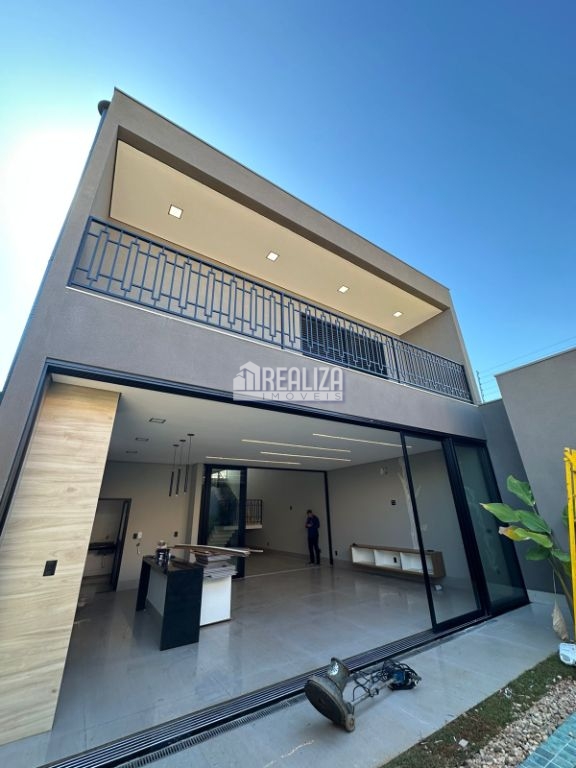 Casa de 4 quartos, 350m² no bairro Parque das Laranjeiras, em Uberaba | Eu Corretor