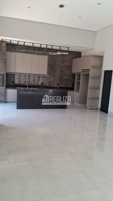 Casa de Condomínio de 3 quartos, 180m² no bairro Estância dos Ipês, em Uberaba | Eu Corretor