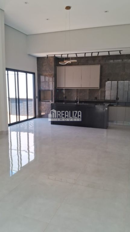 Casa de Condomínio de 3 quartos, 180m² no bairro Estância dos Ipês, em Uberaba | Eu Corretor