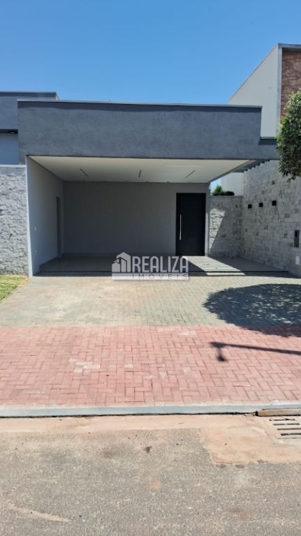 Casa de Condomínio de 3 quartos, 180m² no bairro Estância dos Ipês, em Uberaba | Eu Corretor