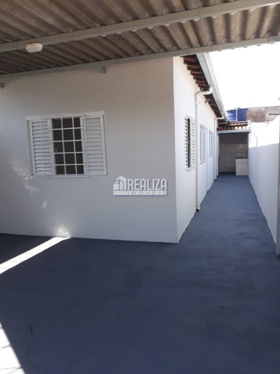 Casa, 2 quartos, 80 m² - Foto 1