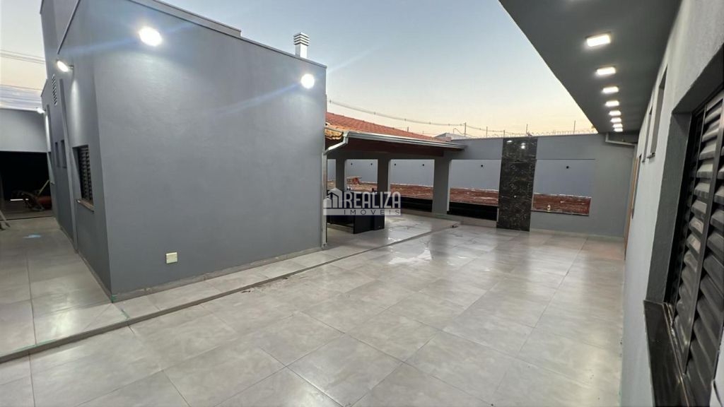 Casa, 4 quartos, 245 m² - Foto 19