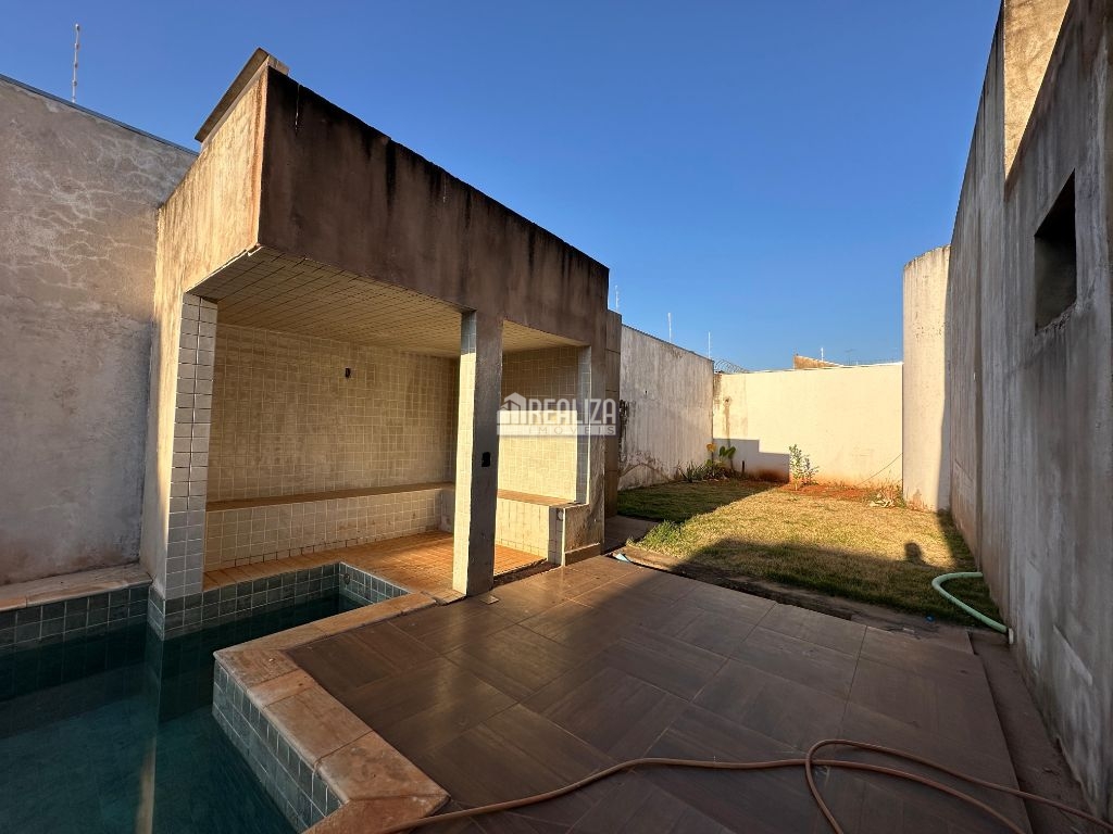 Casa de 4 quartos, 440m² no bairro Jardim do Lago, em Uberaba | Eu Corretor