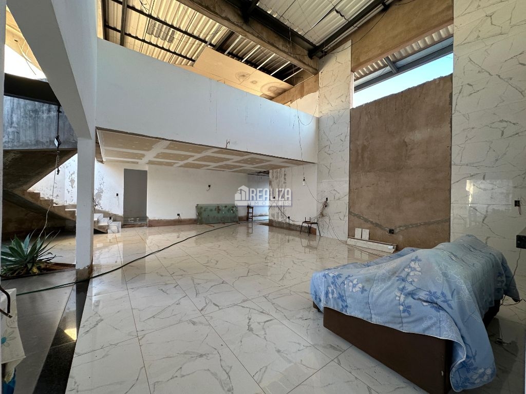 Casa de 4 quartos, 440m² no bairro Jardim do Lago, em Uberaba | Eu Corretor