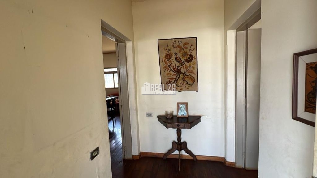 Casa de 6 quartos, 500m² no bairro Jardim Alexandre Campos, em Uberaba | Eu Corretor