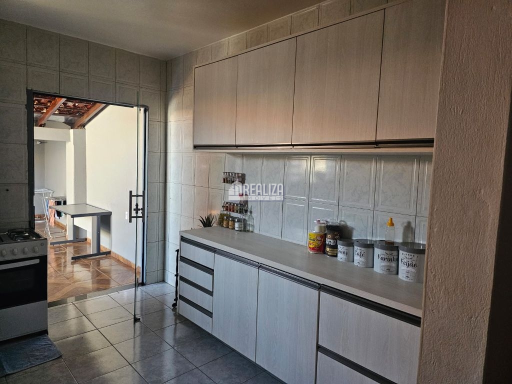 Casa de 4 quartos, 227m² no bairro Tita Rezende, em Uberaba | Eu Corretor