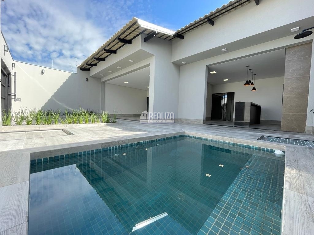 Casa de 4 quartos, 280m² no bairro Jardim do Lago, em Uberaba | Eu Corretor