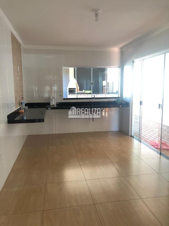 Casa, 3 quartos, 200 m² - Foto 2