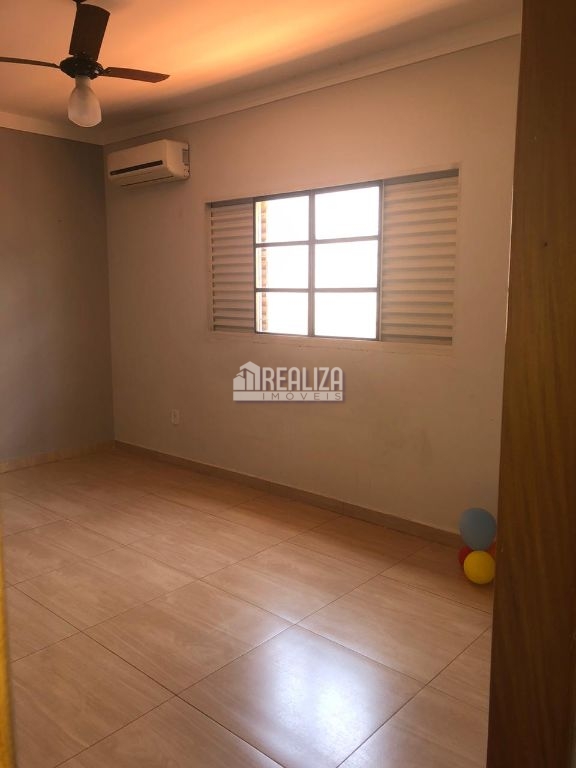 Casa, 3 quartos, 200 m² - Foto 5