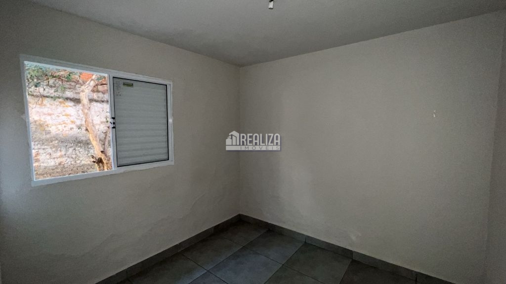 Casa, 2 quartos, 70 m² - Foto 1