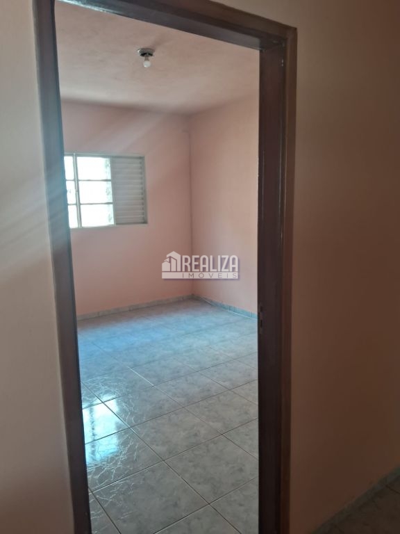 Casa de 2 quartos, 200m² no bairro Núcleo Residencial Tutunas, em Uberaba | Eu Corretor