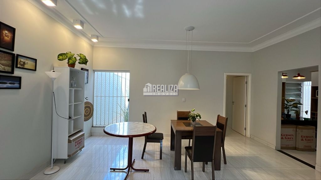 Casa de 3 quartos, 173m² no bairro Jardim Nenê Gomes, em Uberaba | Eu Corretor