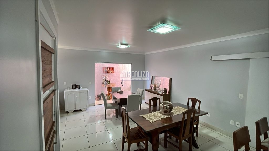 Casa de 3 quartos, 200m² no bairro Parque das Américas, em Uberaba | Eu Corretor