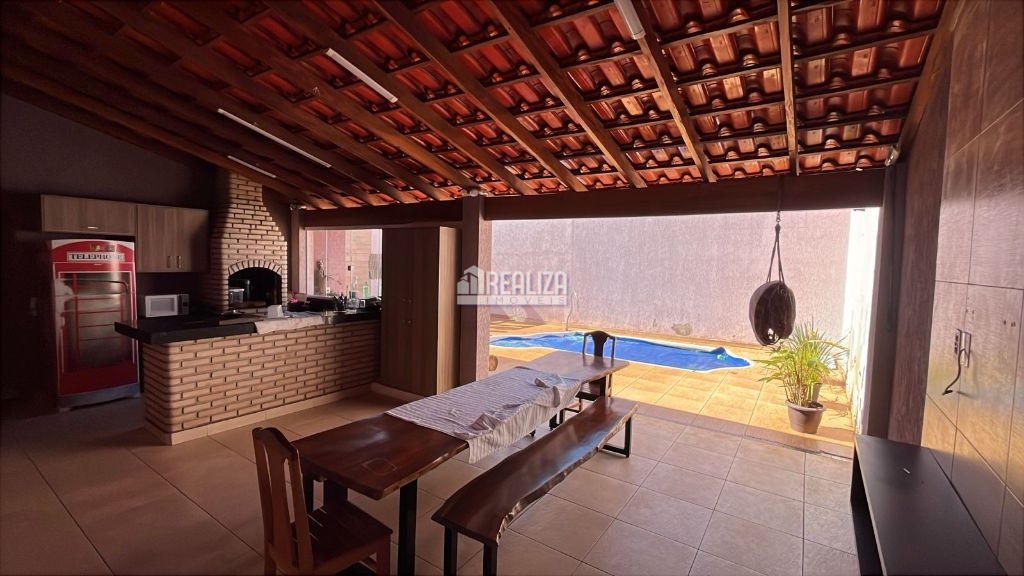 Casa de 3 quartos, 200m² no bairro Parque das Américas, em Uberaba | Eu Corretor