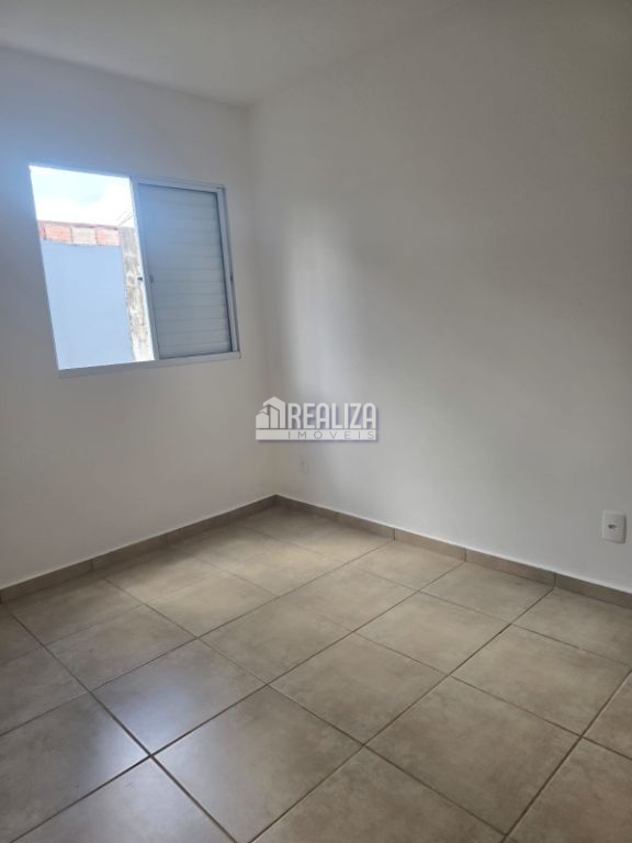 Casa de 2 quartos, 41m² no bairro Parque das Aroeiras, em Uberaba | Eu Corretor