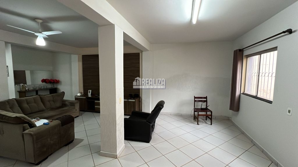 Casa de 5 quartos, 220m² no bairro Mercês, em Uberaba | Eu Corretor